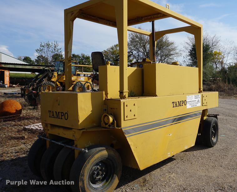 image for item DA1274 Tampo SP312 pneumatic roller