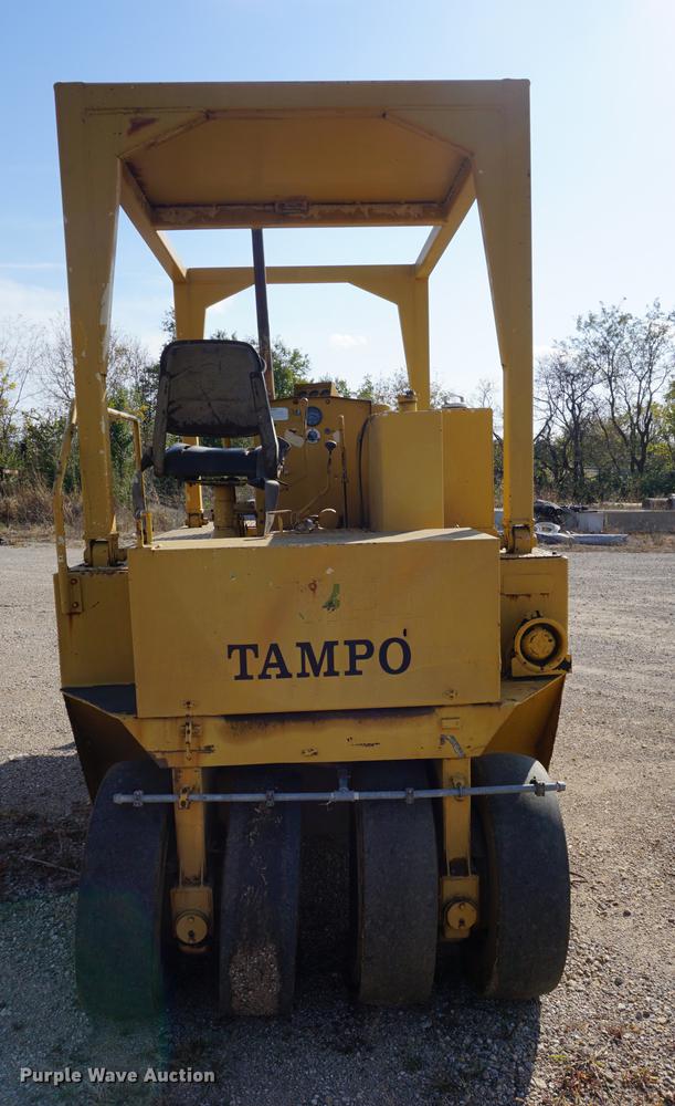 image for item DA1274 Tampo SP312 pneumatic roller