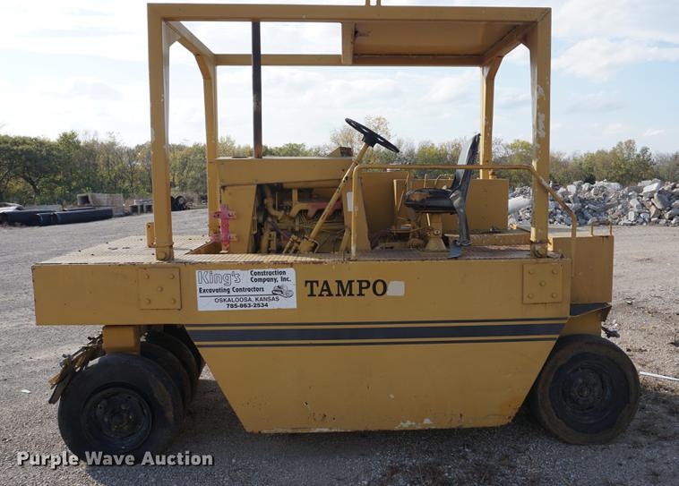 image for item DA1274 Tampo SP312 pneumatic roller