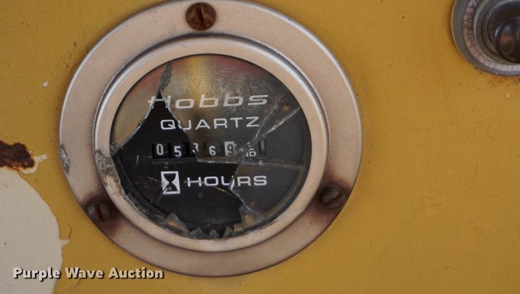 image for item DA1274 Tampo SP312 pneumatic roller