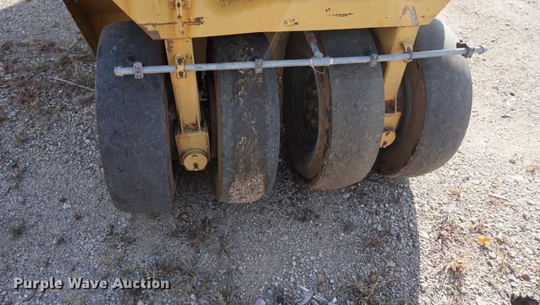 image for item DA1274 Tampo SP312 pneumatic roller