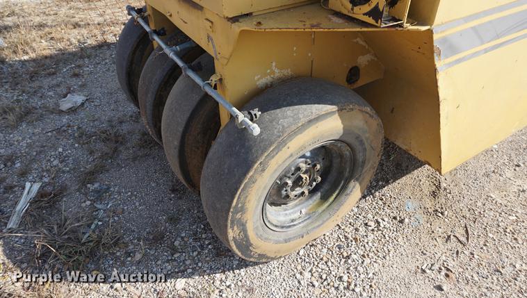 image for item DA1274 Tampo SP312 pneumatic roller