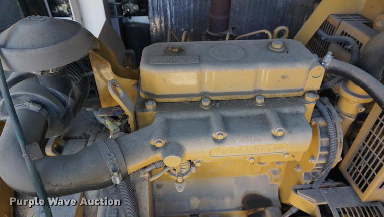 image for item DA1275 2001 Caterpillar XQ30 generator