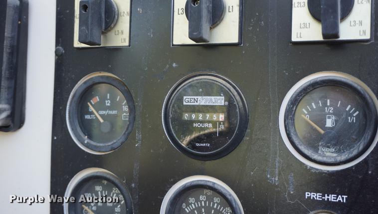 image for item DA1275 2001 Caterpillar XQ30 generator