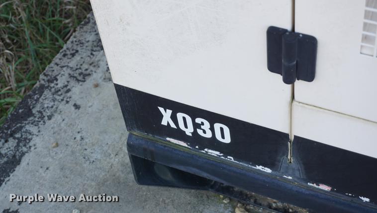 image for item DA1275 2001 Caterpillar XQ30 generator