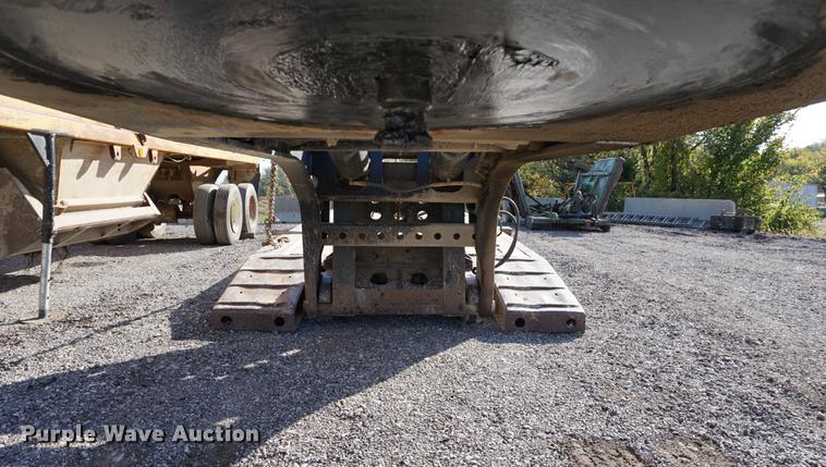 image for item DA1290 2001 Fontaine TH55-FLD lowboy equipment trailer