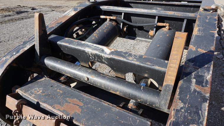 image for item DA1290 2001 Fontaine TH55-FLD lowboy equipment trailer