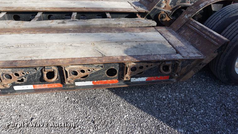 image for item DA1290 2001 Fontaine TH55-FLD lowboy equipment trailer