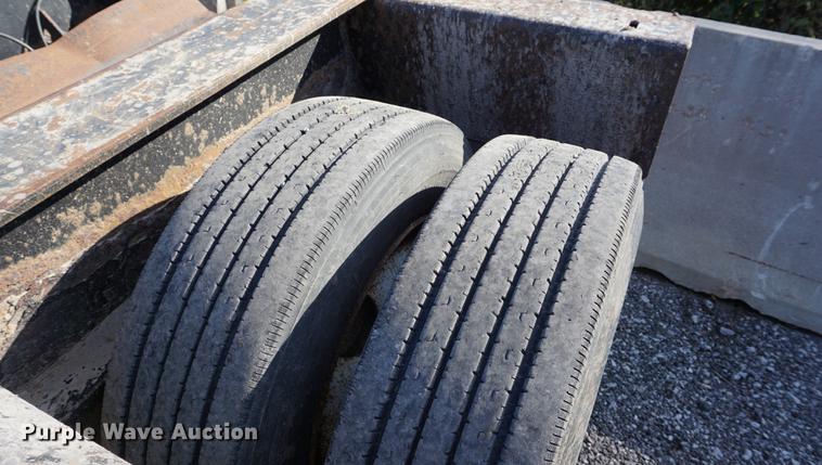 image for item DA1290 2001 Fontaine TH55-FLD lowboy equipment trailer