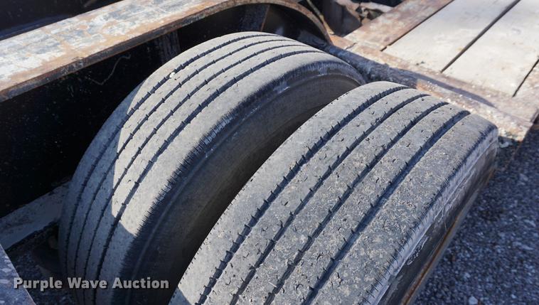 image for item DA1290 2001 Fontaine TH55-FLD lowboy equipment trailer