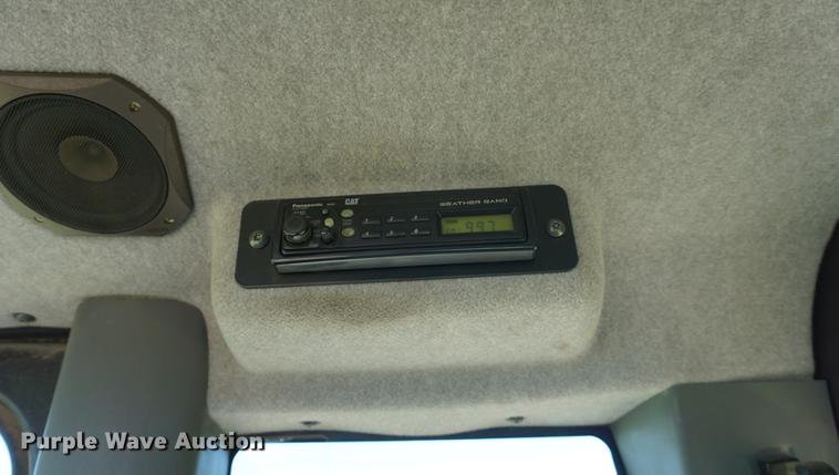 image for item DA1320 2004 Caterpillar 953C track loader