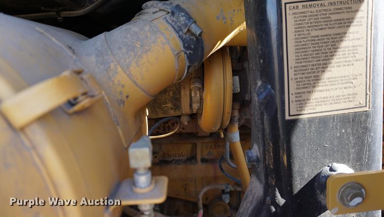 image for item DA1320 2004 Caterpillar 953C track loader