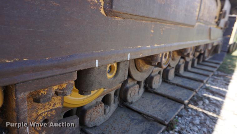 image for item DA1320 2004 Caterpillar 953C track loader