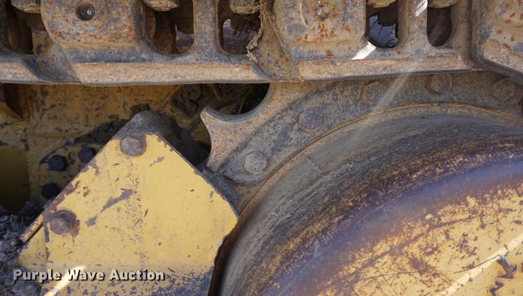 image for item DA1320 2004 Caterpillar 953C track loader