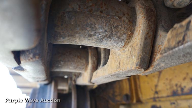 image for item DA1320 2004 Caterpillar 953C track loader