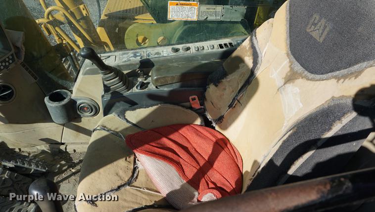 image for item DA1327 2005 Caterpillar 325CL excavator