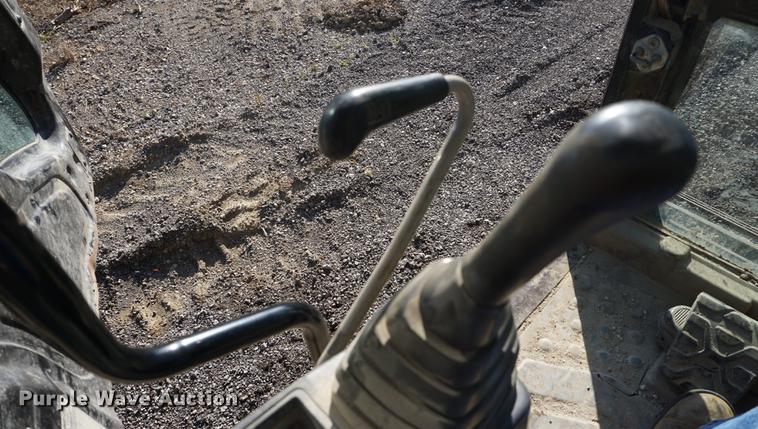 image for item DA1327 2005 Caterpillar 325CL excavator