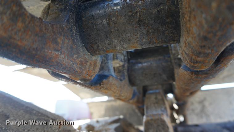 image for item DA1327 2005 Caterpillar 325CL excavator