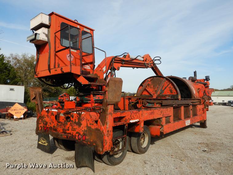 image for item DA1331 Morbark tree / stump and waste recycler / grinder