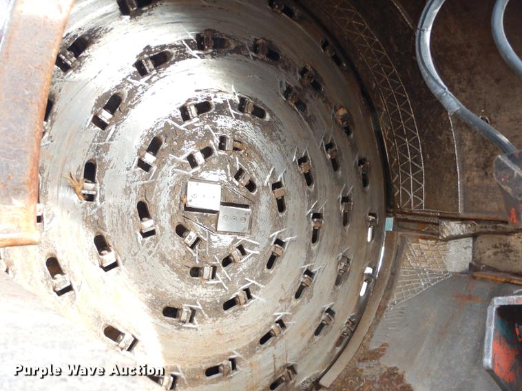 image for item DA1331 Morbark tree / stump and waste recycler / grinder