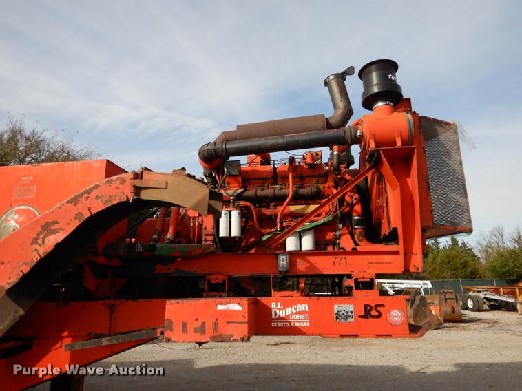 image for item DA1331 Morbark tree / stump and waste recycler / grinder