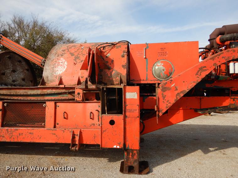 image for item DA1331 Morbark tree / stump and waste recycler / grinder