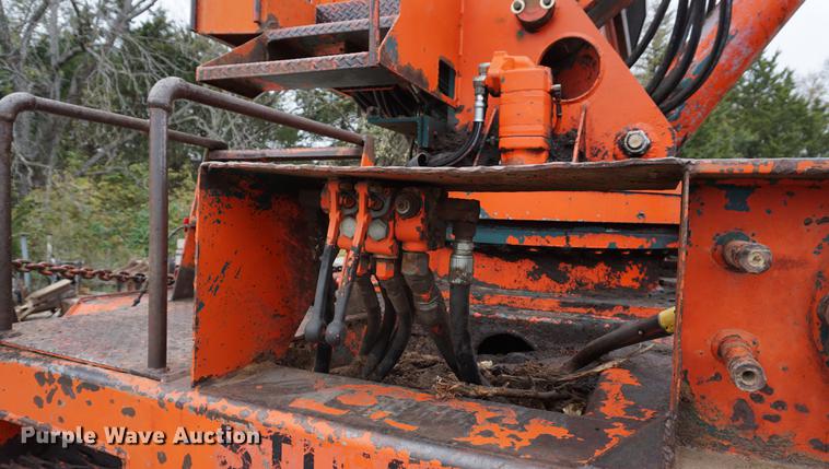 image for item DA1331 Morbark tree / stump and waste recycler / grinder