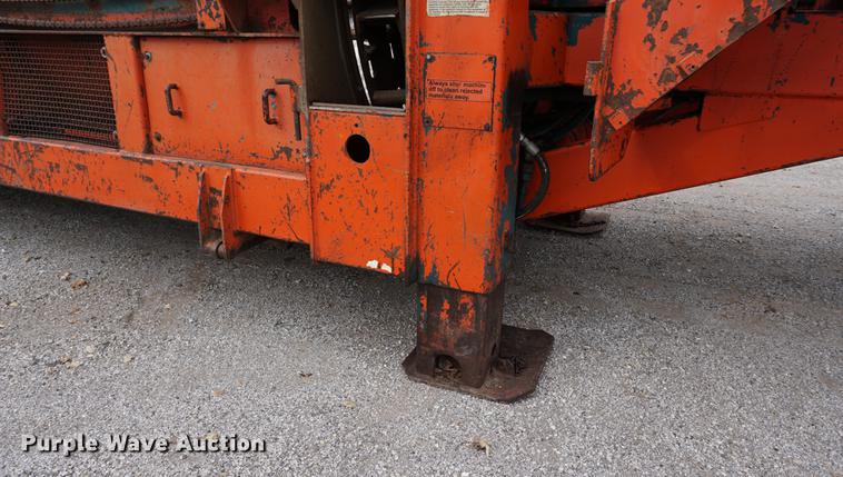 image for item DA1331 Morbark tree / stump and waste recycler / grinder