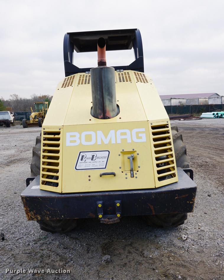 image for item DA1332 2006 Bomag BW213PDH-3 single drum roller