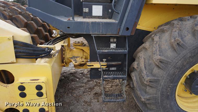 image for item DA1332 2006 Bomag BW213PDH-3 single drum roller