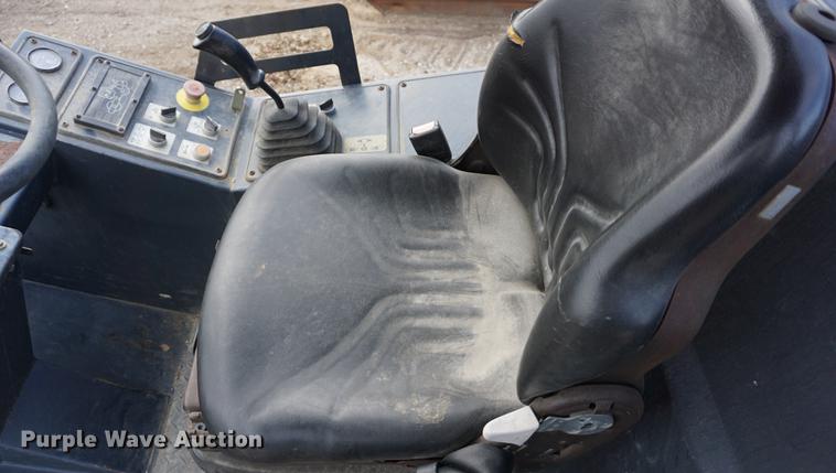 image for item DA1332 2006 Bomag BW213PDH-3 single drum roller