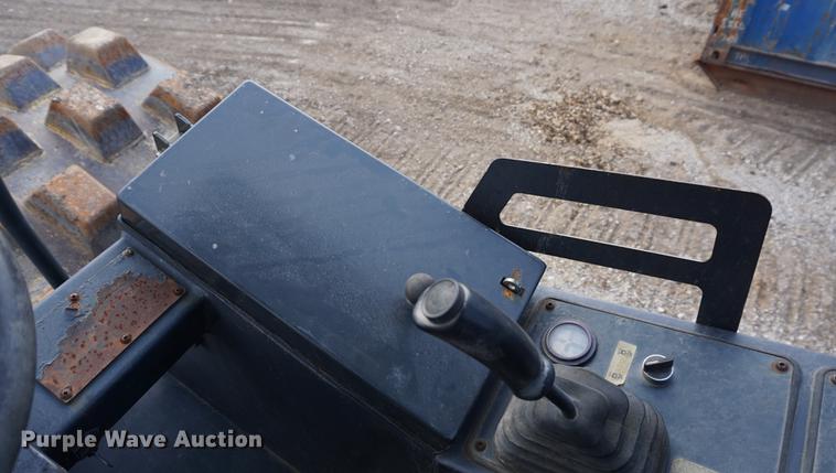 image for item DA1332 2006 Bomag BW213PDH-3 single drum roller