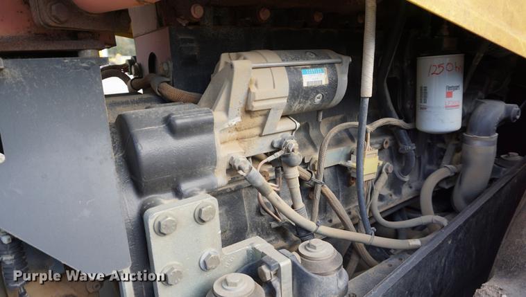 image for item DA1332 2006 Bomag BW213PDH-3 single drum roller