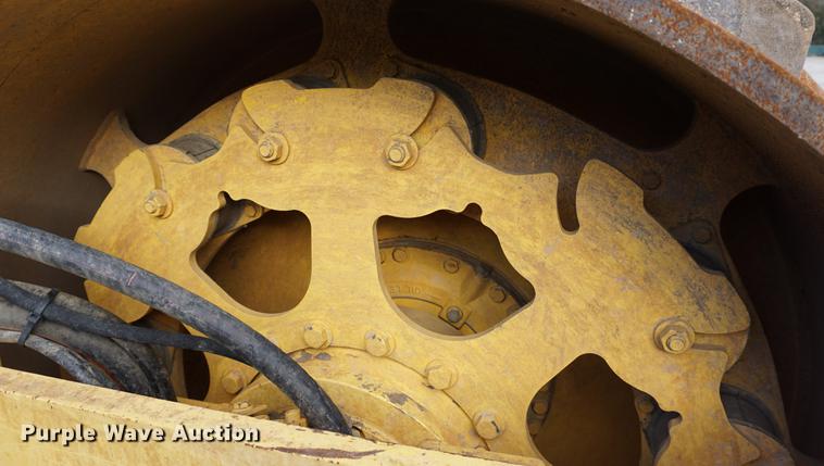 image for item DA1332 2006 Bomag BW213PDH-3 single drum roller