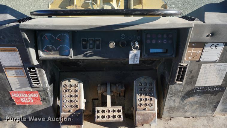 image for item DA1335 1998 Caterpillar 953C track loader