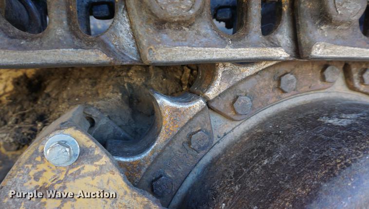 image for item DA1335 1998 Caterpillar 953C track loader