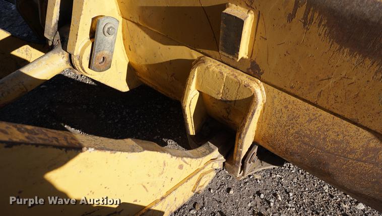 image for item DA1335 1998 Caterpillar 953C track loader