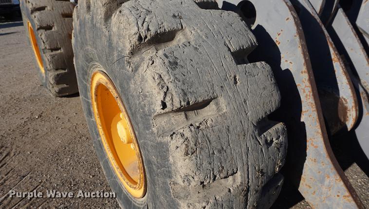 image for item DA1336 1997 Volvo L70C wheel loader