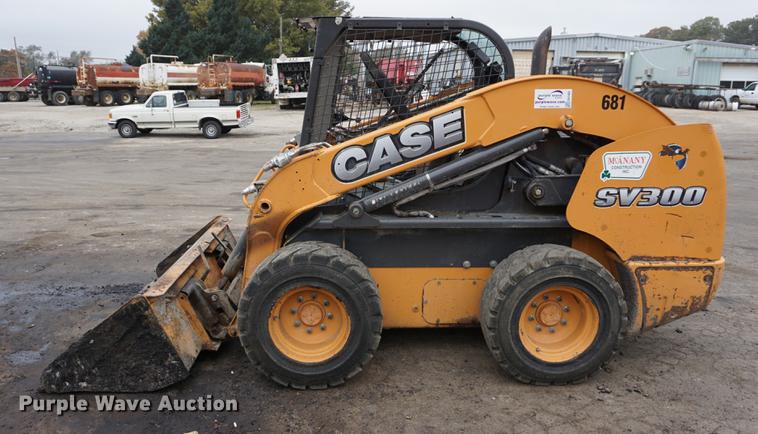 image for item DA1402 2013 Case SV300 skid steer