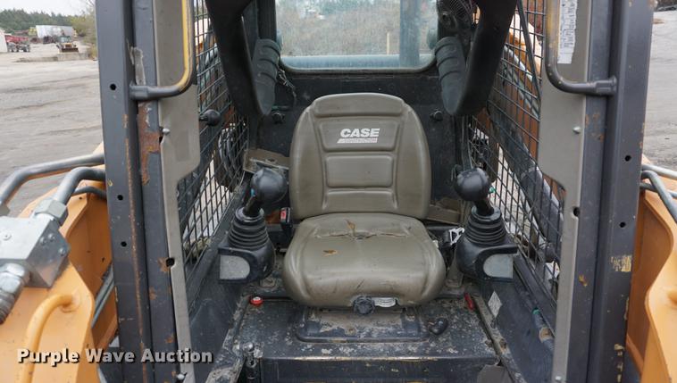 image for item DA1402 2013 Case SV300 skid steer