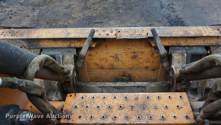 image for item DA1402 2013 Case SV300 skid steer