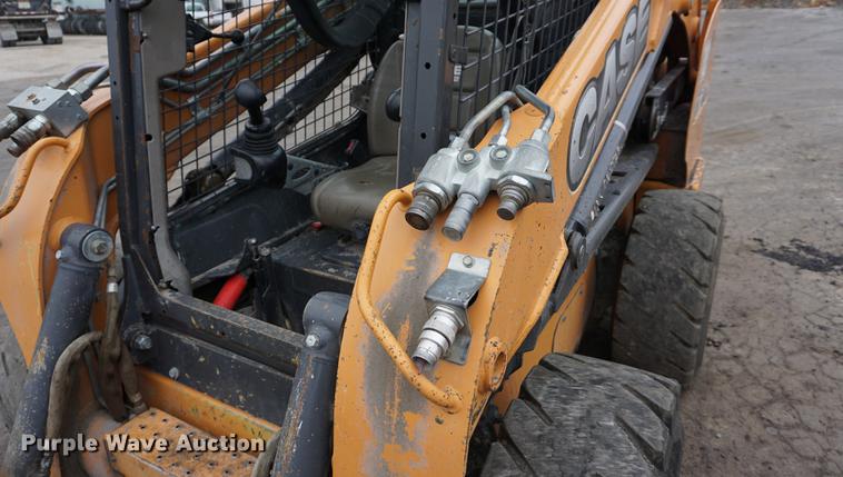 image for item DA1402 2013 Case SV300 skid steer