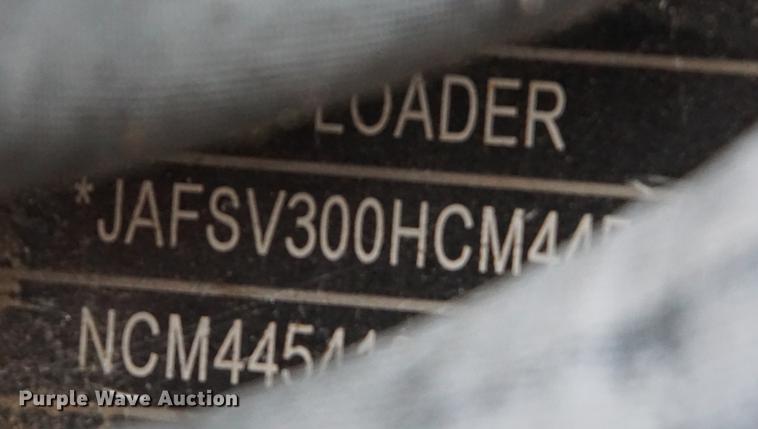 image for item DA1402 2013 Case SV300 skid steer