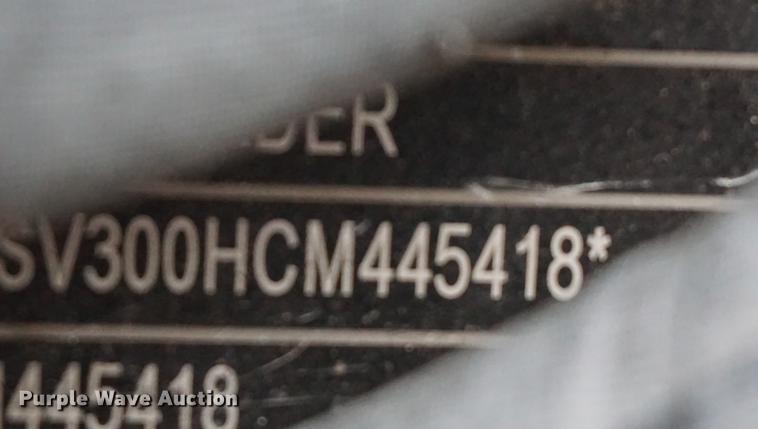 image for item DA1402 2013 Case SV300 skid steer