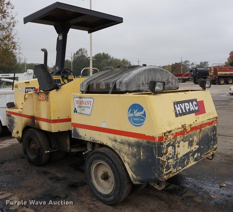 image for item DA1403 2006 Hypac C530AH pneumatic roller