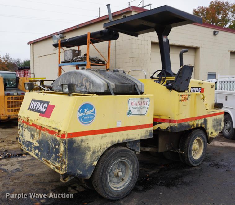 image for item DA1403 2006 Hypac C530AH pneumatic roller