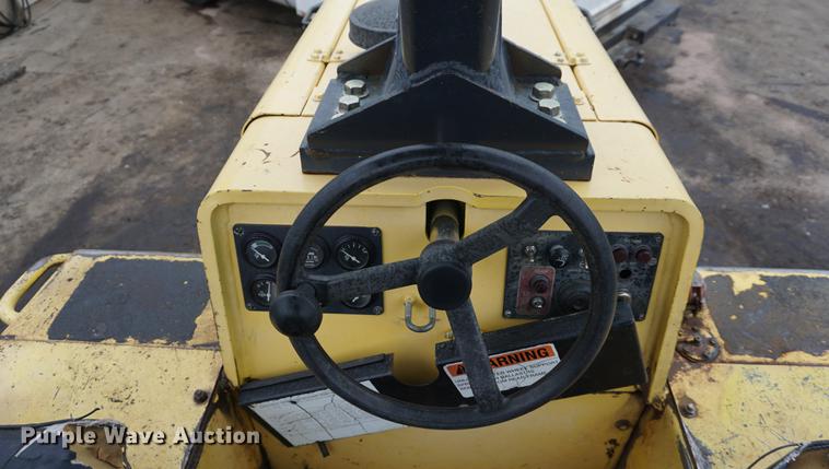 image for item DA1403 2006 Hypac C530AH pneumatic roller