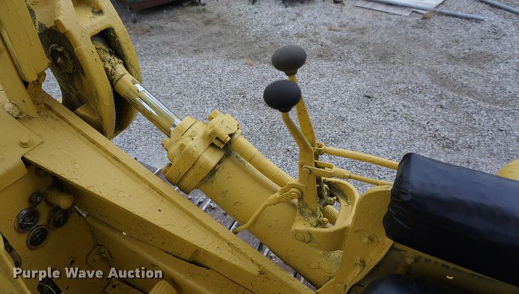 image for item DA1413 1955 Caterpillar 955 track loader
