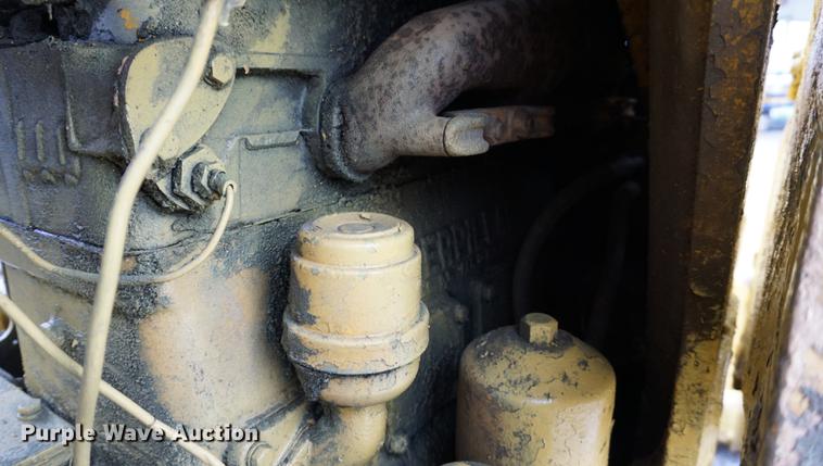 image for item DA1413 1955 Caterpillar 955 track loader