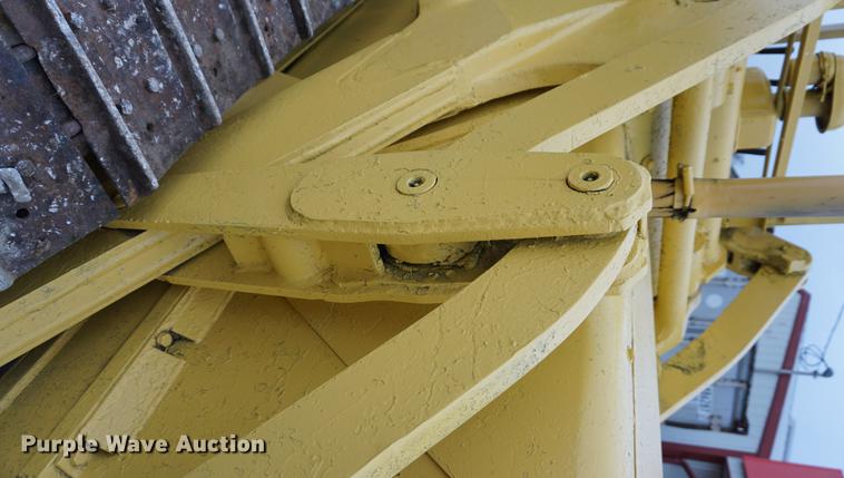image for item DA1413 1955 Caterpillar 955 track loader